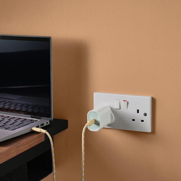 SJÖSS شاحن USB بمنفذ واحد 65 واط