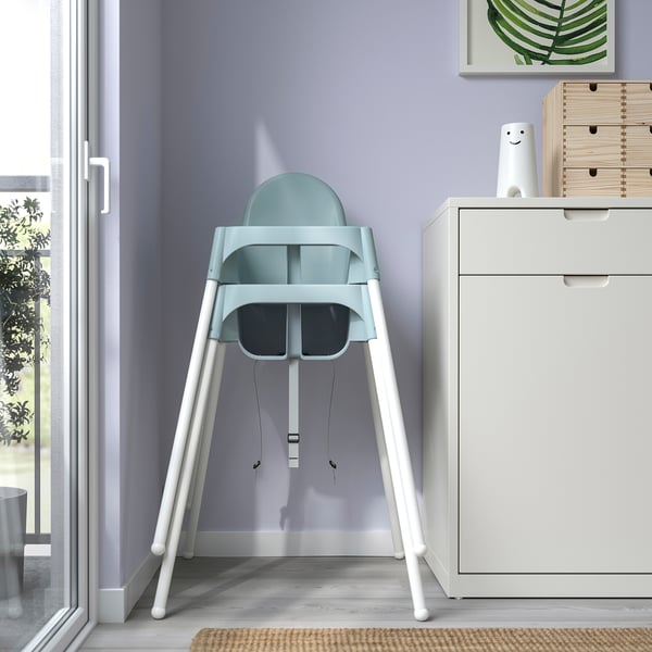 Teal ANTILOP Hochstuhl am Fenster, tragbar und sicher für Kinder bis zu 3 Jahren oder 15 kg, mit Sicherheitsgurt.