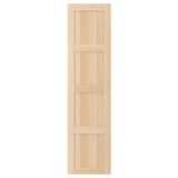 Eine Schranktür aus Holz von BERGSBO in heller Eiche in vierteiligem Design.