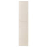 Beige Faserplattentür, drei Paneele, dezente Rillen.