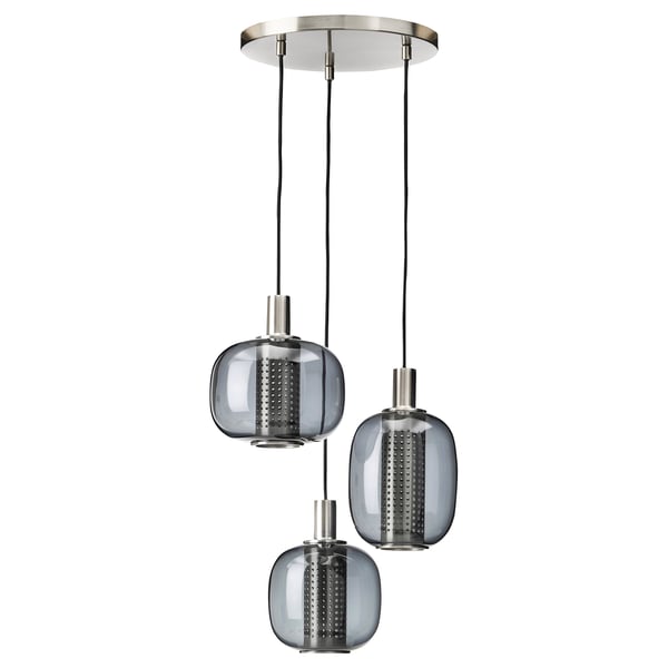 HÖGVIND Pendelleuchte: 3 Rauchglasschirme mit Metallinnenausstattung, stimmungsvolle Beleuchtung, Deckenschale aus vernickeltem Stahl.