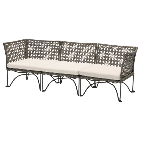 JUTHOLMEN Outdoor-Sofa, grau. Modernes Design aus gewebtem Kunststoff. Bequeme weiße Kissen zum Entspannen. Ideal für Balkone.