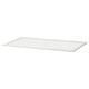 Ein weißes KOMPLEMENT Glasregal. Es ist rechteckig, aus Faserplatten und gehärtetem Glas, mit einem klaren, modernen Design.