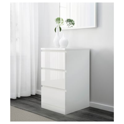 MALM Kommode mit Schublade, Blumen, Sicherheitsvorhänge.