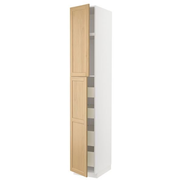 Ein weißer METOD-Küchenschrank mit einer hellen Holztür, zwei Regalen und einer Schublade.