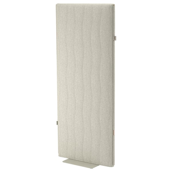 MITTZON akustische Leinwand in Beige mit geriffeltem Stoff, vertikal stehend, reduziert Lärm und Ablenkungen.