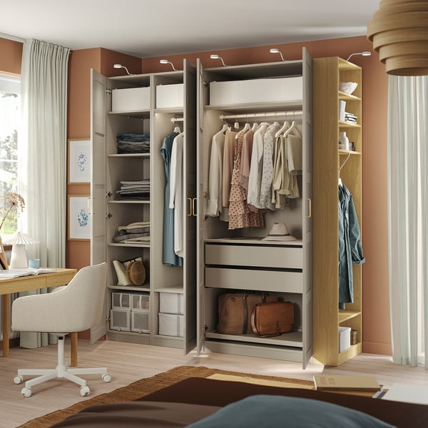 PAX / BERGSBO Schrankkombination, graubeige graubeige/Eichenachbildung, 220x60x236 cm
