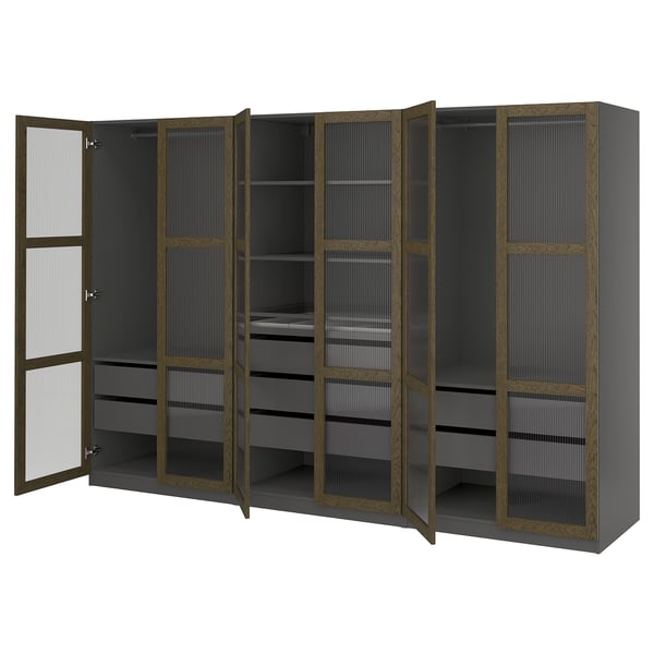 Moderner PAX-Kleiderschrank: grau mit Holzverkleidungen, Glastüren, verstellbaren Regalen.