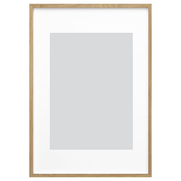 Blanker Rahmen aus hellem Holz, quadratische Form, minimalistisches Design. Zeigen Sie Kunst oder Fotos einfach an.