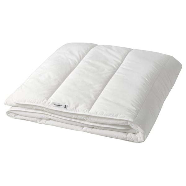SKOGSFRÄKEN white duvet, soft, fluffy, machine-washable, breathable fabric, folded square shape.