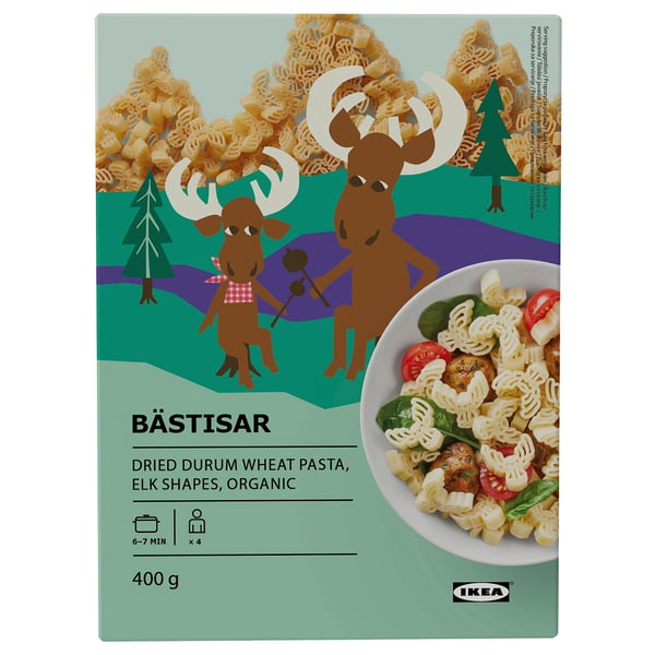 IKEA BÄSTISAR : boîte de pâtes de blé dur biologique en forme d’élan avec des instructions de cuisson et des images d’orignal et de salade de pâtes.