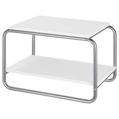 Table basse BAGGBODA carrée blanche avec pieds chromés et étagère inférieure.