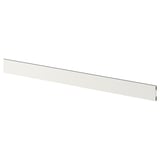 Un socle de cuisine en plastique blanc FÖRBÄTTRA. Il est long, rectangulaire et en plastique.