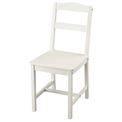 Chaise de salle à manger en bois sans accoudoirs HAUGA blanche avec un design classique à dossier en échelle.