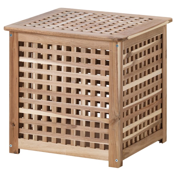 Table cubique en bois grillagée avec couvercle, parfaite pour le rangement. Fabriqué en bois d’acacia brun clair, avec un design naturel et rustique.