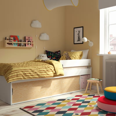 KLIPPUGGLA Cadre lit avec rangement, blanc/barrière de sécurité incluse, 90x200 cm