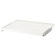 Plateau coulissant KOMPLEMENT blanc, rectangulaire, design épuré, bords métalliques, idéal pour le rangement de l’armoire.