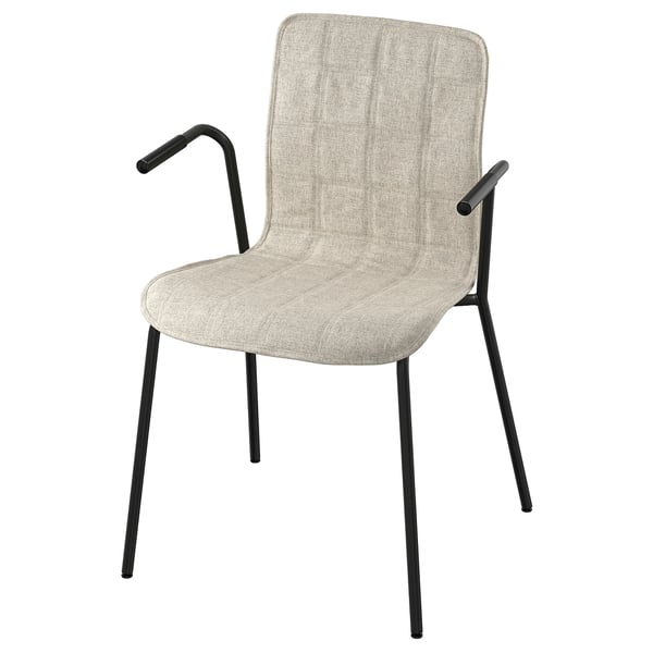 Chaise LÄKTARE : tissu beige, pieds en métal noir, dossier et accoudoirs incurvés.