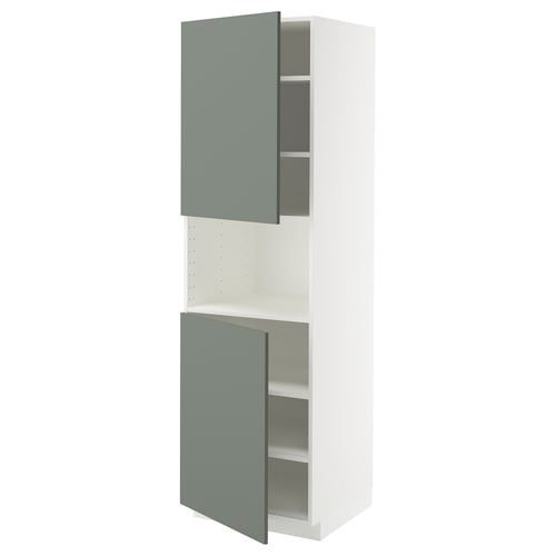 Un meuble de cuisine METOD avec des façades en nickebo gris-vert, avec deux portes gris-vert ouvertes et une étagère apparente.