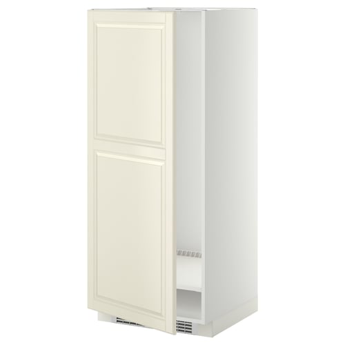 Armoire de cuisine METOD en blanc cassé avec bords biseautés, de forme rectangulaire haute avec des étagères réglables et des charnières nickelées.