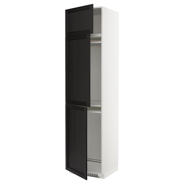 Armoire de cuisine IKEA METOD, teinté noir, haut, blanc, bois, étagères réglables, bords biseautés.
