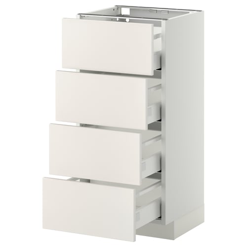 Une armoire de cuisine ikea METOD blanche avec quatre tiroirs entièrement extensibles. Le design épuré offre une atmosphère moderne et légère, idéale pour le rangement dans la cuisine.