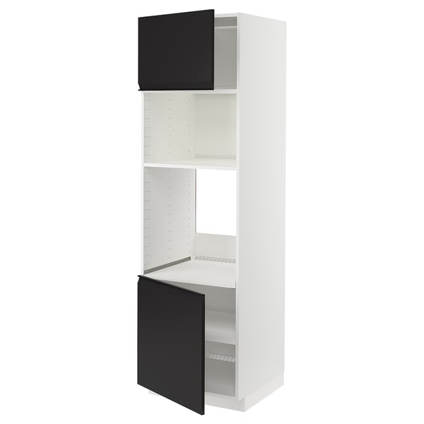 Armoire de cuisine blanche moderne avec portes noires mates, étagères espacées de manière réglable.