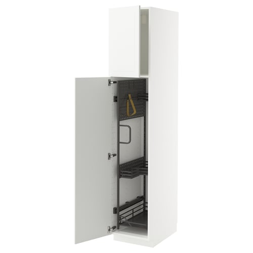 Armoire de cuisine blanche METOD avec organisateurs coulissants.
