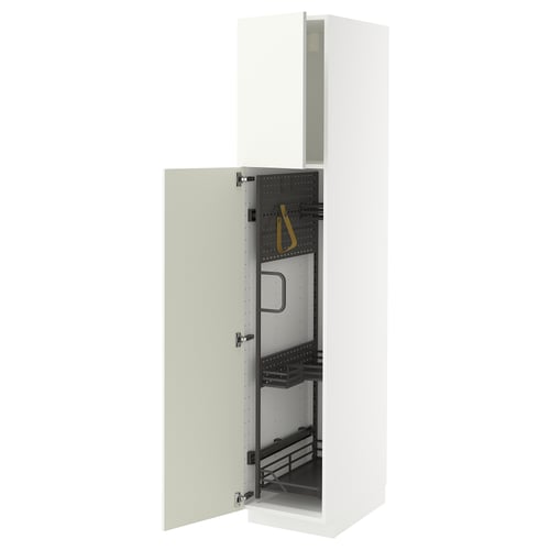 Armoire de cuisine METOD blanche avec façade vallstena, avec organisateurs coulissants et charnières, conçue pour une utilisation en cuisine ou en blanchisserie.