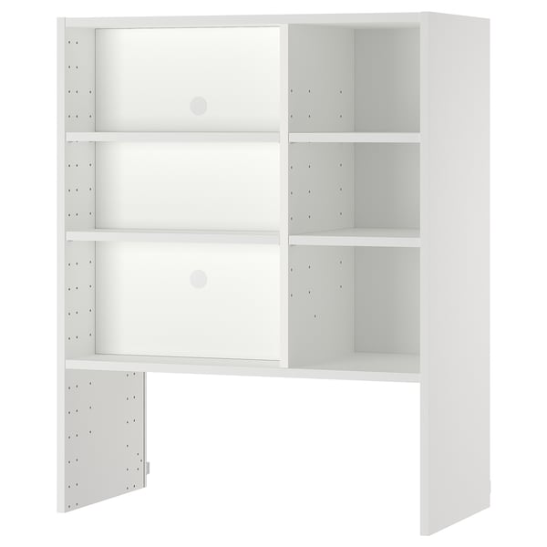 Une armoire murale METOD blanche avec des étagères ouvertes, parfaite pour le rangement et la ventilation.