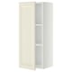 Une armoire murale METOD blanc cassé avec une porte biseautée et deux étagères à l’intérieur, conçue pour le rangement dans la cuisine.