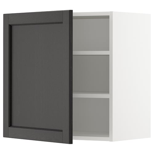 Un meuble de cuisine METOD ouvert avec une porte en frêne teinté noir et trois étagères. Les bords biseautés de la porte se fixent à gauche ou à droite.