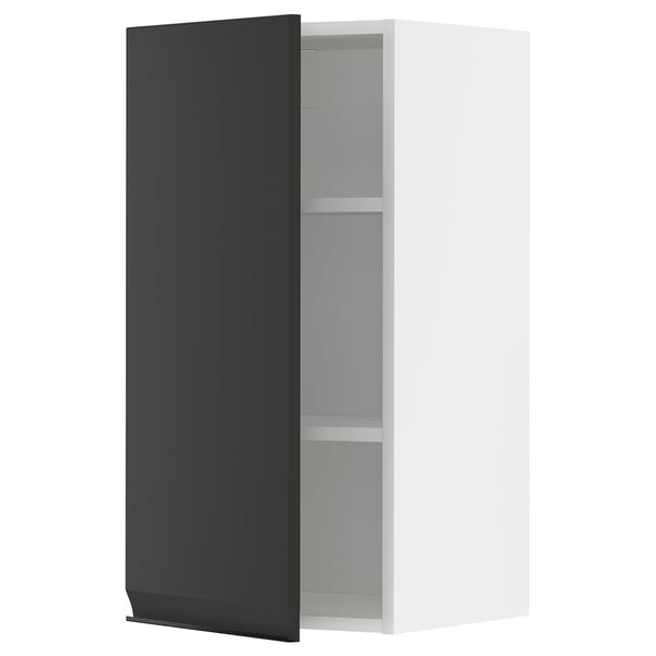 Armoire murale moderne en noir et blanc avec un design mince et rectangulaire et une porte élégante sans poignée.