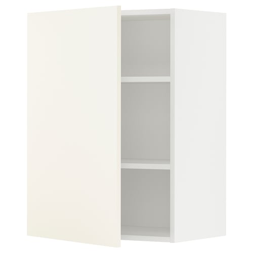 L’armoire de cuisine METOD blanche au design épuré et moderne. Il dispose de deux étagères à l’intérieur et d’une porte réversible.