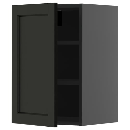Armoire de cuisine carrée teintée noir avec porte et étagère biseautées.
