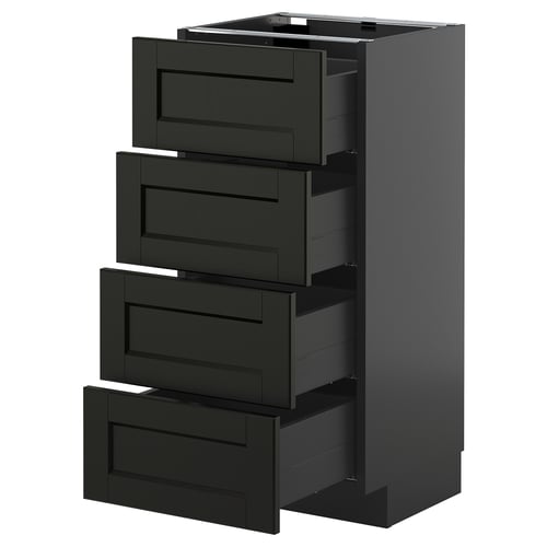 Un meuble de cuisine METOD noir avec quatre tiroirs ouverts en bois et des poignées en acier inoxydable foncé, présentant un design traditionnel et élégant.