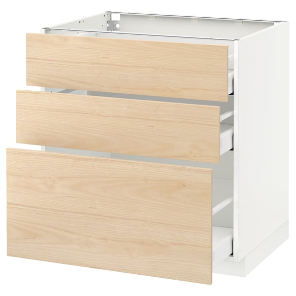 Meuble à tiroirs en bois, armoire blanche. Tiroirs en bois de frêne clair, trois niveaux.
