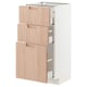 Armoire de cuisine Ikea METOD blanche avec tiroirs en bambou clair.