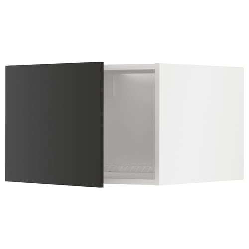 Un réfrigérateur-congélateur METOD noir moderne avec un intérieur blanc.
