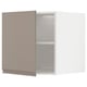 Une armoire de cuisine ouverte beige-blanc METOD, au design minimaliste avec des étagères réglables.