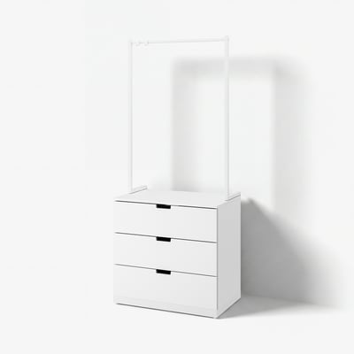 Coffre NORDLI avec 3 tiroirs et porte-linge, minimaliste.