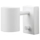 Une lampe NYMÅNE blanche au design minimaliste, dotée d’un abat-jour cylindrique et d’un bras réglable.
