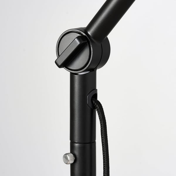 Lampe ajustable noire avec métal et plastique