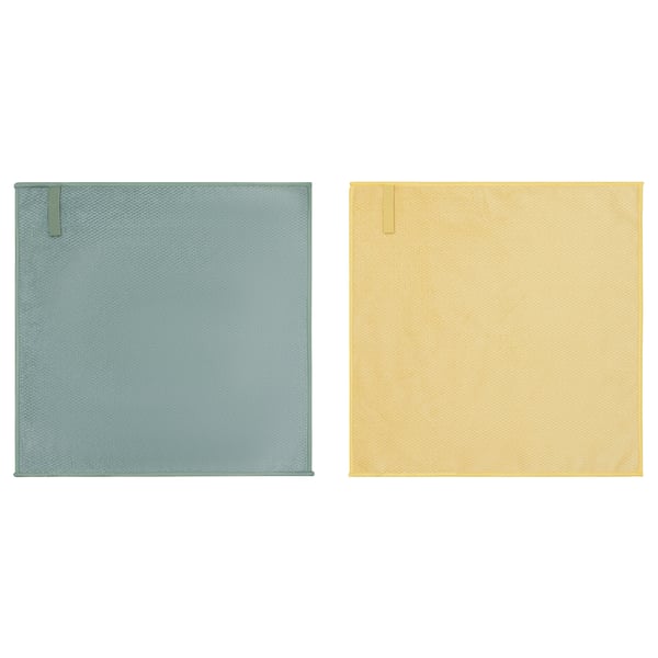 Deux chiffons de nettoyage en microfibre PEPPRIG, l’un bleu, l’autre jaune, rectangulaire aux coins arrondis, présentés côte à côte.