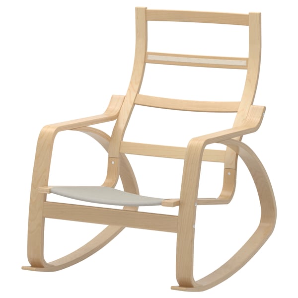 Chaise Ikea poang, cadre en bois clair au design minimaliste.