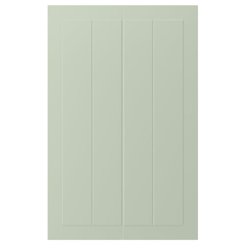 Deux portes rainurées vertes au design lisse et rectangulaire.