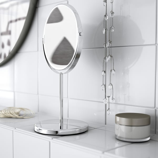 Miroir de courtoisie de table avec base, régulier et 2. 5x côtés grossissants, résistants à l’eau pour la salle de bain.