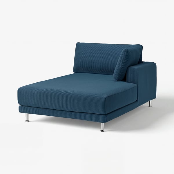 Chaise longue en velours côtelé bleu avec pieds chromés. UPPÅKRA. Texture douce et profonde. Siège large et accueillant.