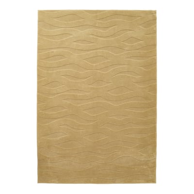 Cette image est un tapis beige VÄXELFEL avec un motif texturé et ondulé. Fabriqué en polyester recyclé, il est doux et possède un support antidérapant.