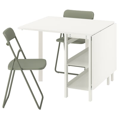 Table à manger pliable avec chaises vertes, design minimaliste. Nombre de caractères : 47